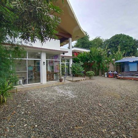 Frachette'S Bed & Breakfast Puerto Princesa Dış mekan fotoğraf